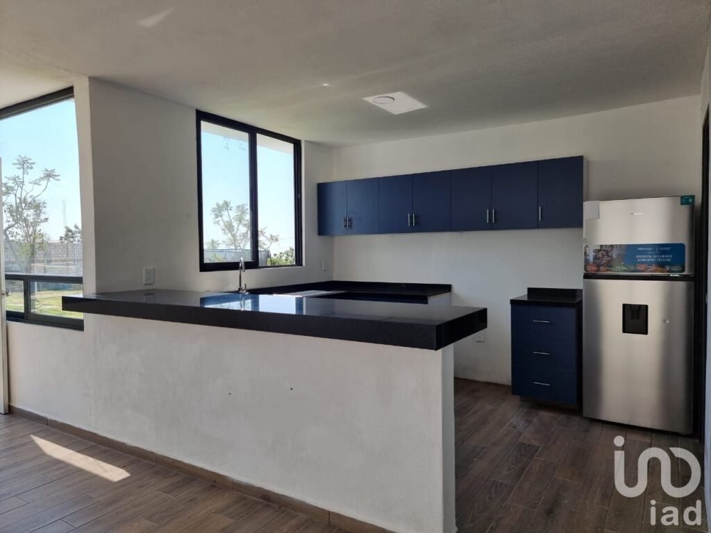 Venta de Casa con Alberca y Seguridad en Totolapan Morelos $1,750,000