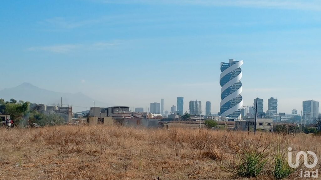 Terreno En Venta, Cerca De Lateral Atlixcáyotl