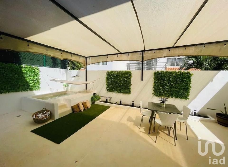 Casa amueblada con alberca en renta en Residencial El Cielo (pet friendly)