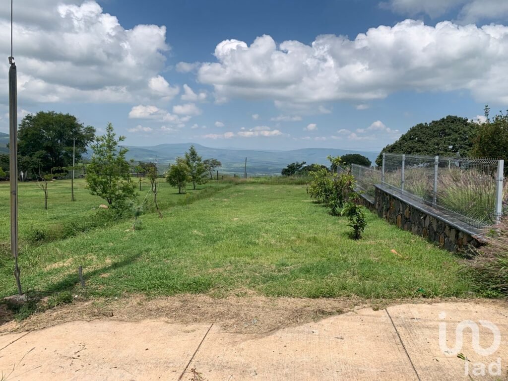 Terreno en venta Fraccionamiento Campestre en Los Cerritos, Tepatitlán, Jalisco