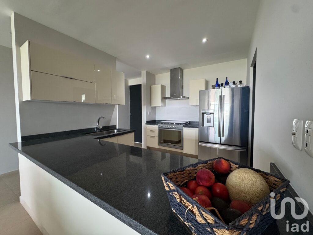 Departamento en renta en Juriquilla padel amueblado Anillo vial Fray Junipero Serra Queretaro