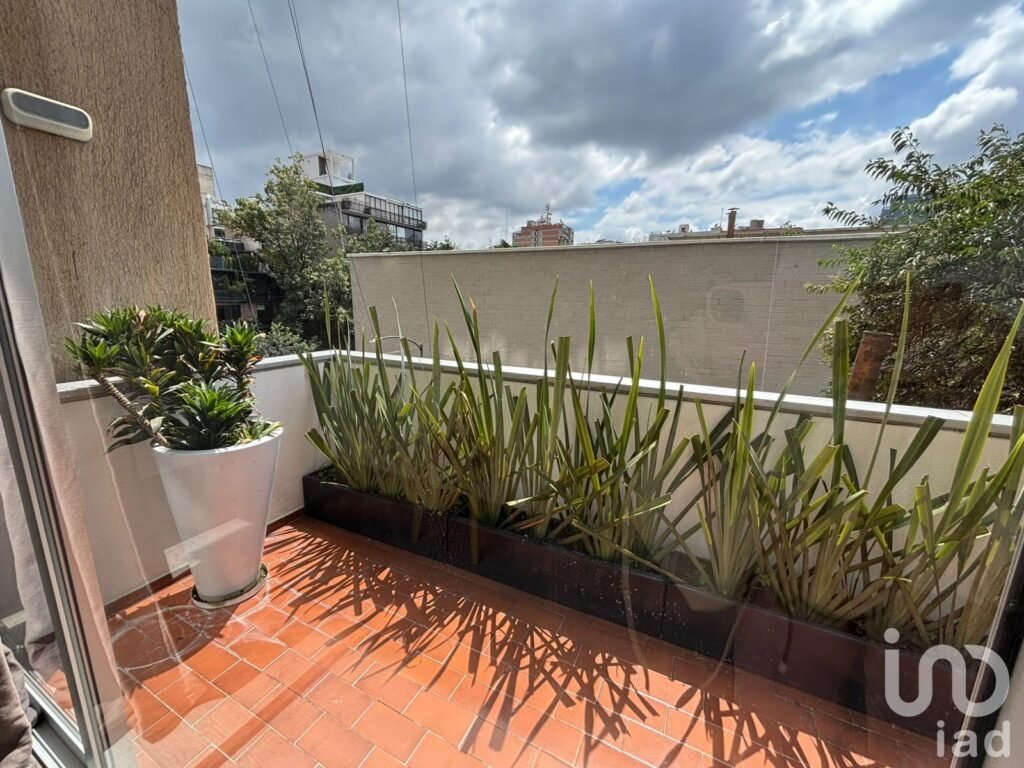 Se renta departamento amueblado con terraza  en Lamartine