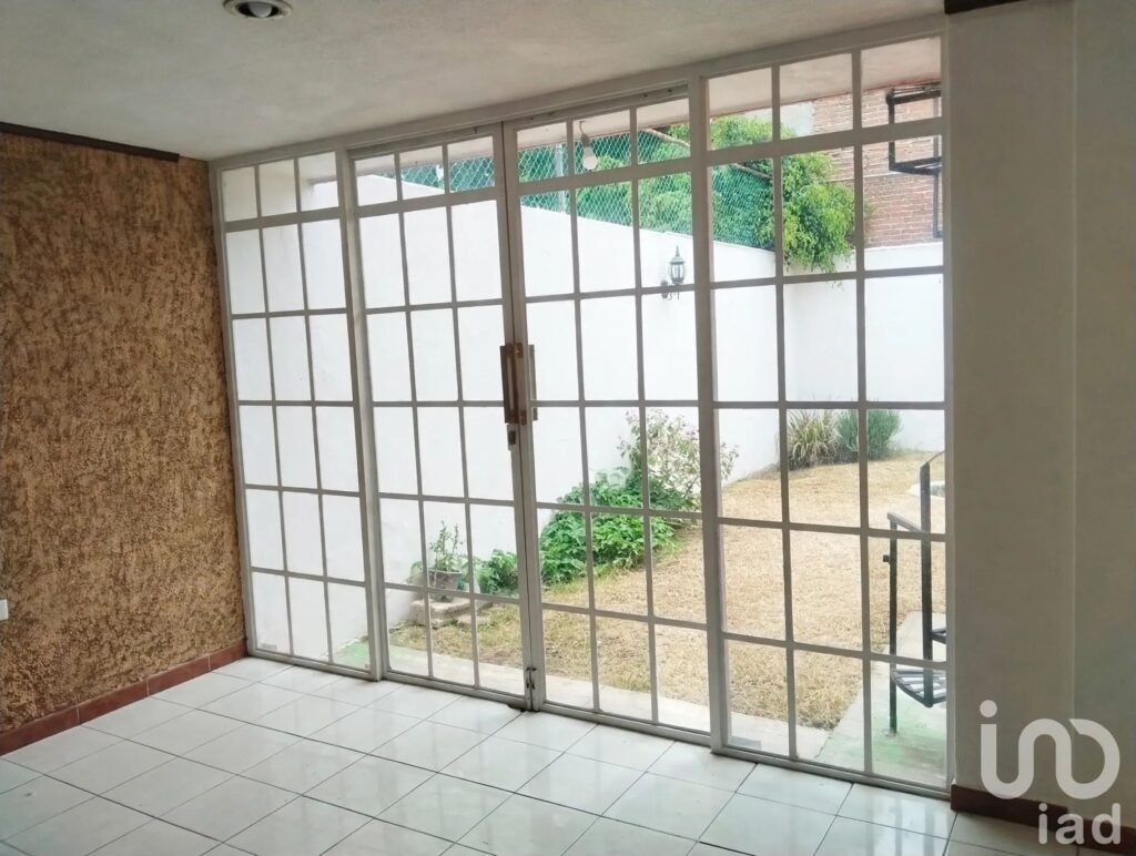 Casa en Venta cerca de La Calera | Lomas de San Alfonso | 289 m² de Construcción + Jardín