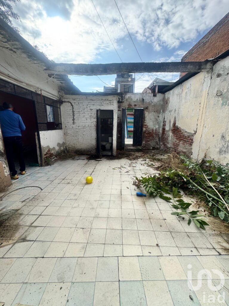 Terreno en Venta en Colonia Cuauhtémoc, Morelia | 256.95 m²