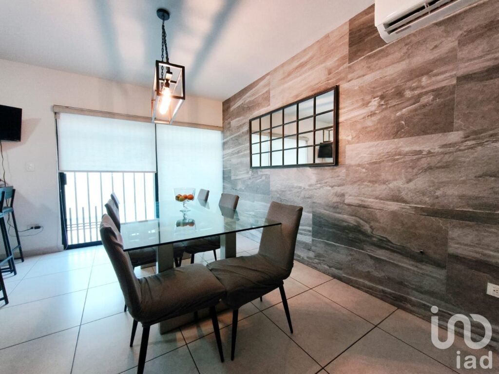 Casa Equipada en venta con paneles solares en Toscana Residencial