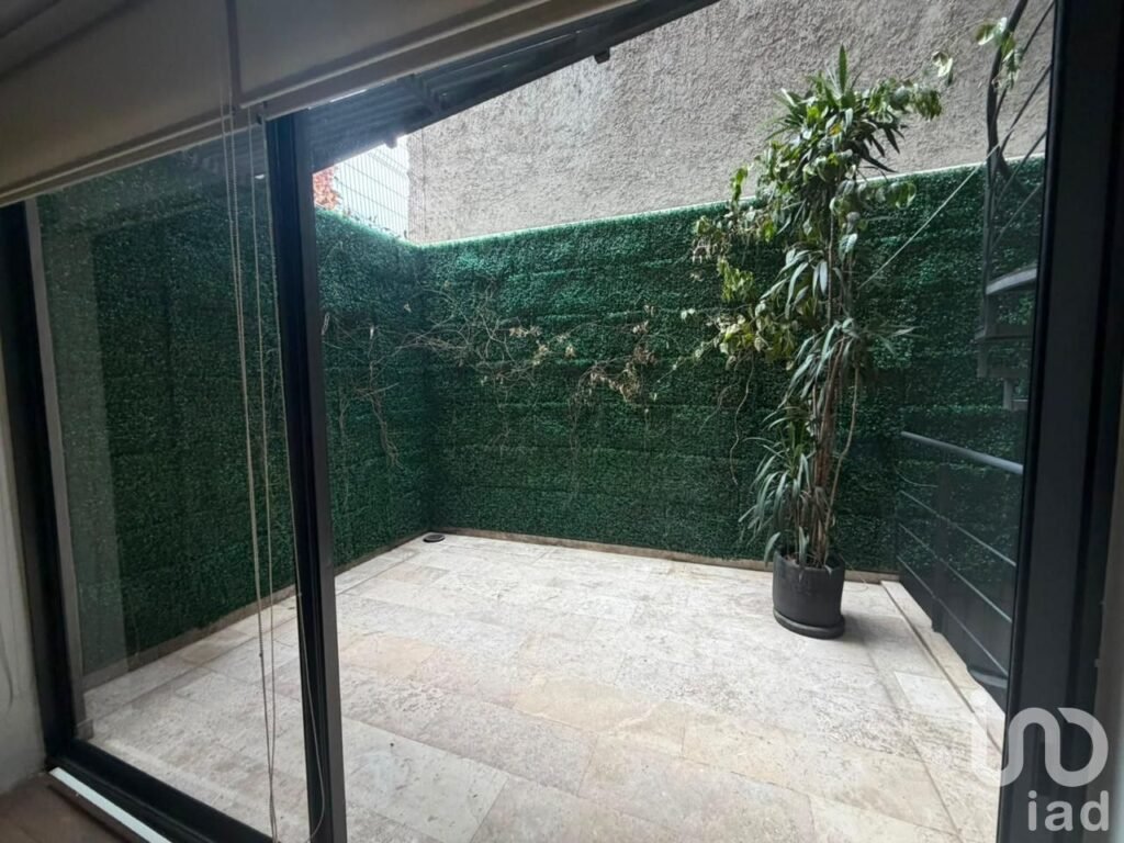 Departamento venta Condesa. Como nuevo. Terraza privada