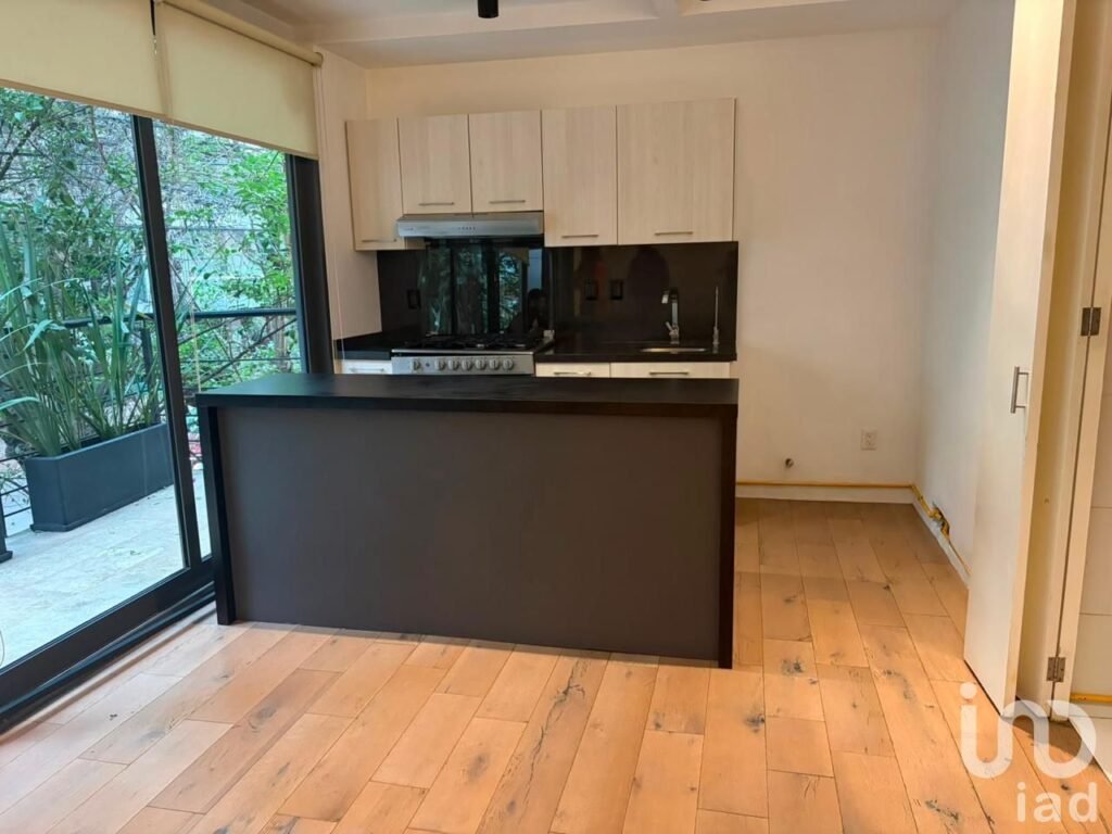 Departamento venta Condesa. Como nuevo. Terraza privada