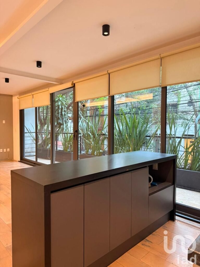 Departamento venta Condesa. Como nuevo. Terraza privada