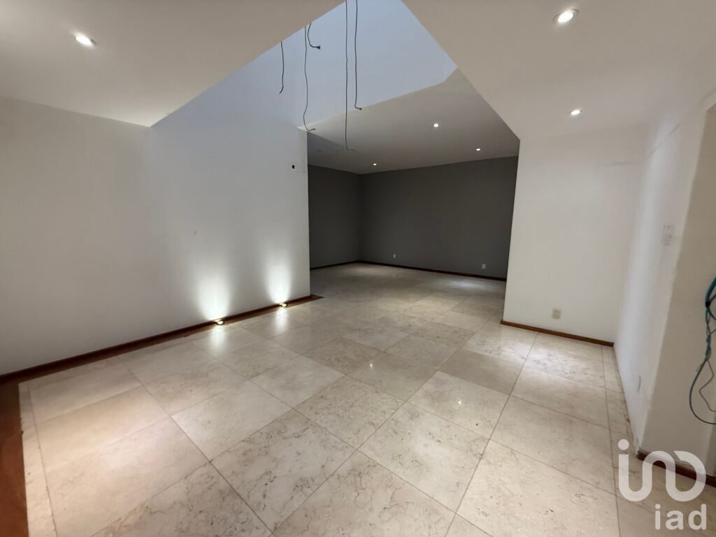 CASA EN VENTA EN EL PEDREGAL A UNOS PASOS DE PERISUR