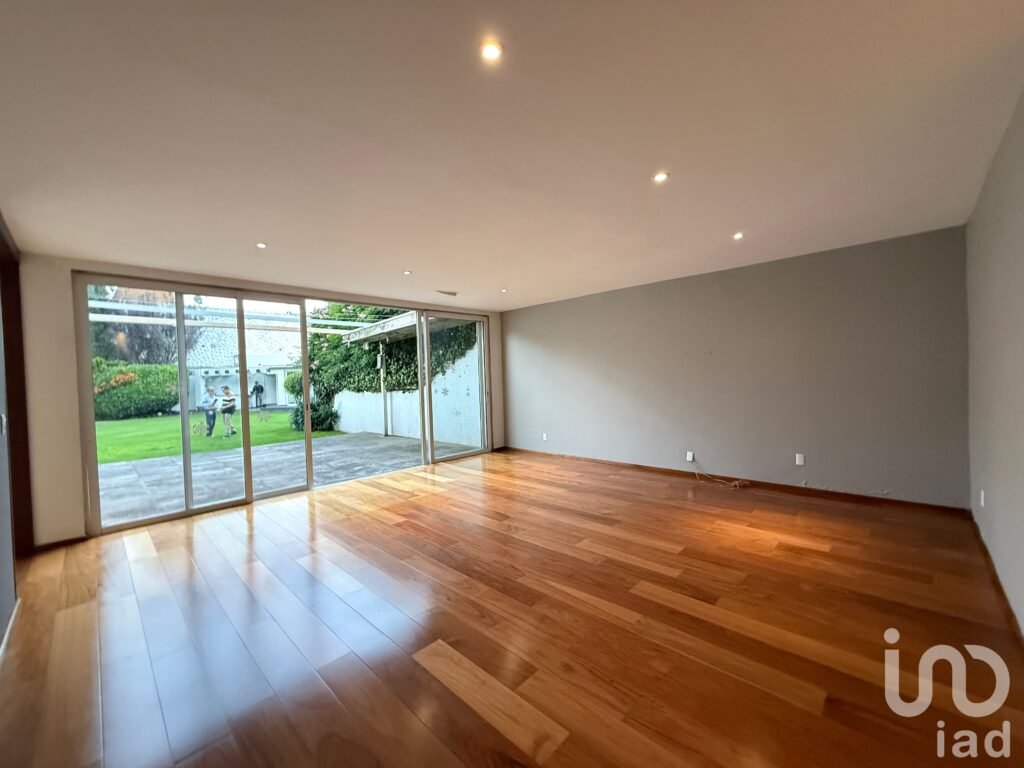 CASA EN VENTA EN EL PEDREGAL A UNOS PASOS DE PERISUR