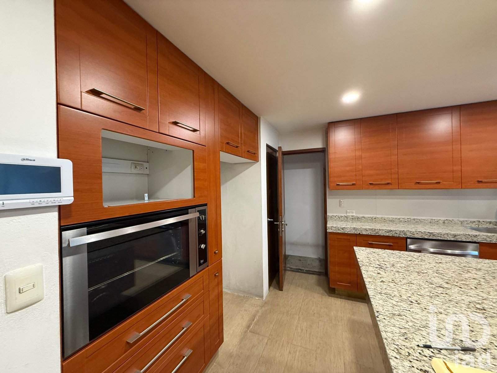 CASA EN VENTA EN EL PEDREGAL A UNOS PASOS DE PERISUR