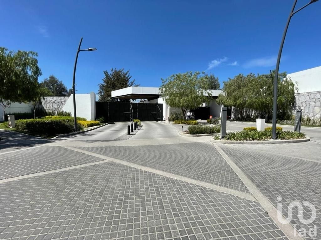 Venta de Casa Condominio Trento al Norte de la Ciudad a 1 minuto de Costco
