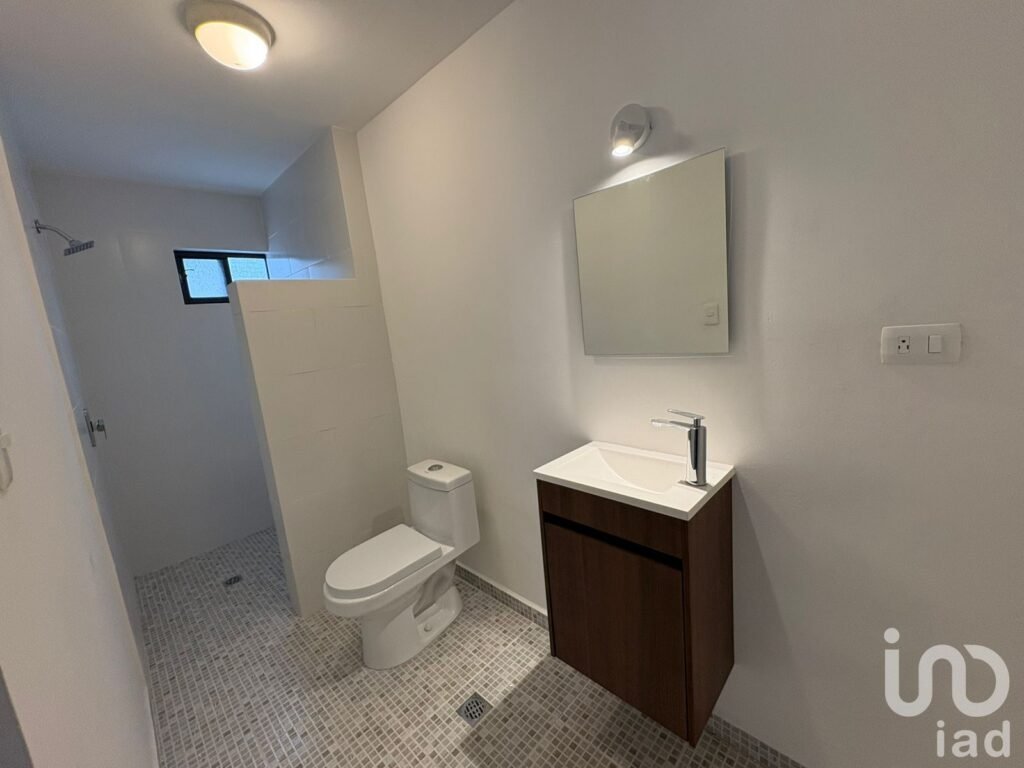 Casa Habitación en Venta, Col. Ciudad Satélite, Monterrey, Nuevo León.