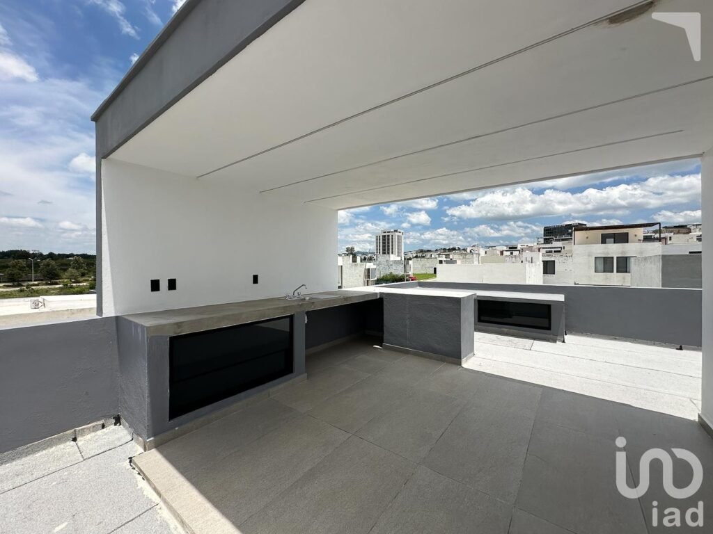AMPLIA CASA EN CAPITAL NORTE, ALTATERRA ZAPOPAN