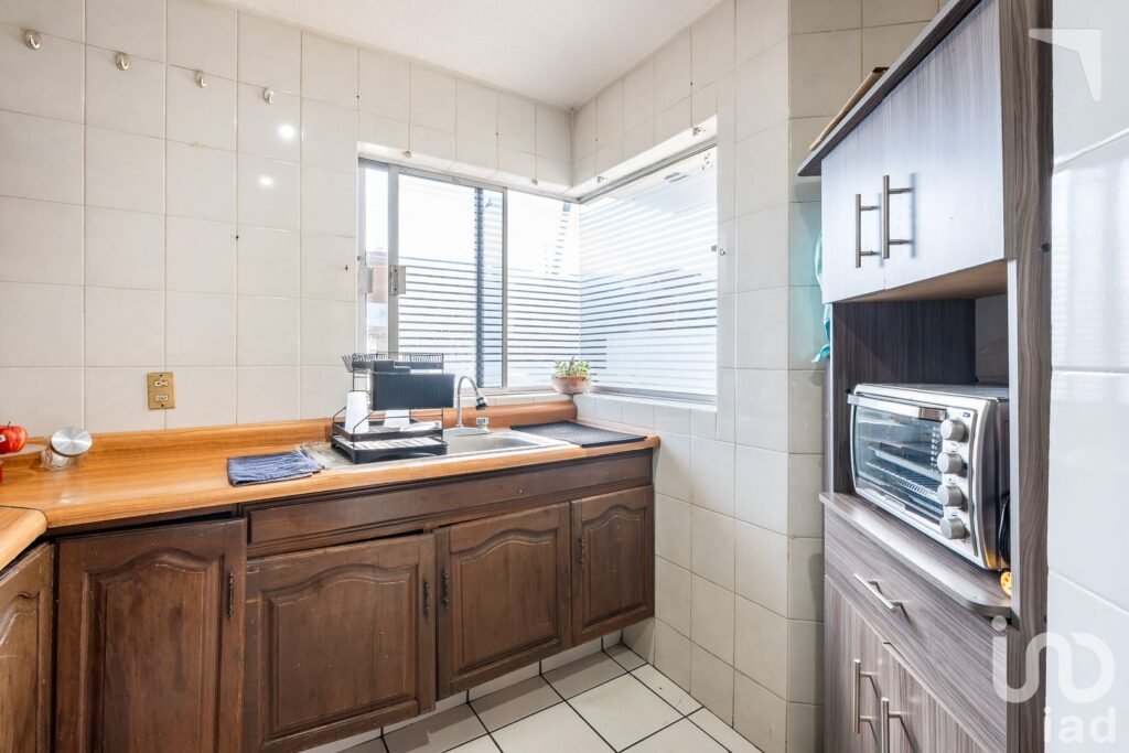 Casa en Venta en Avenida Novelistas, Jardines Vallarta Zapopan