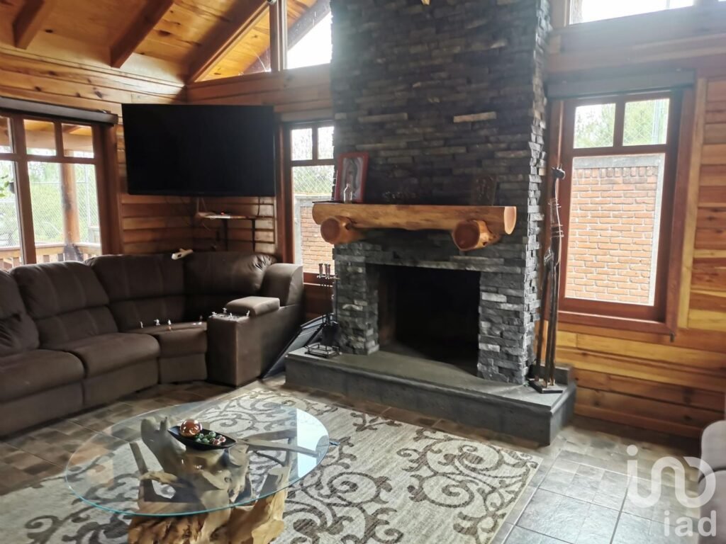 Casa tipo cabaña en Pátzcuaro Frac. Privada Villas del Sol