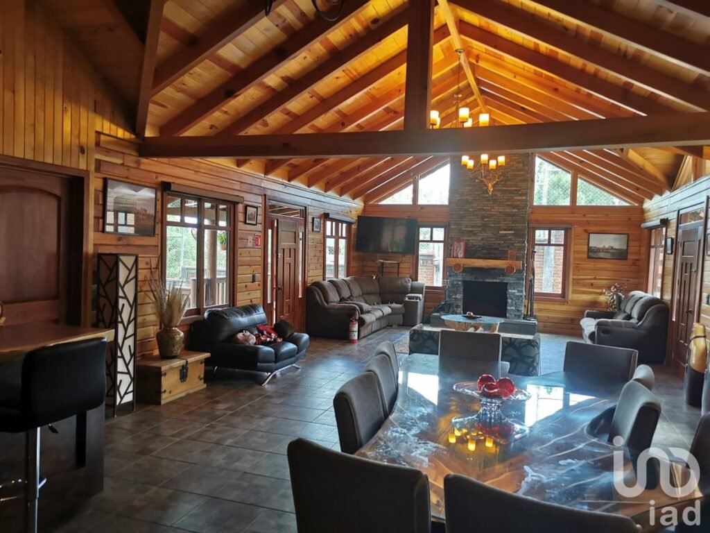 Casa tipo cabaña en Pátzcuaro Frac. Privada Villas del Sol