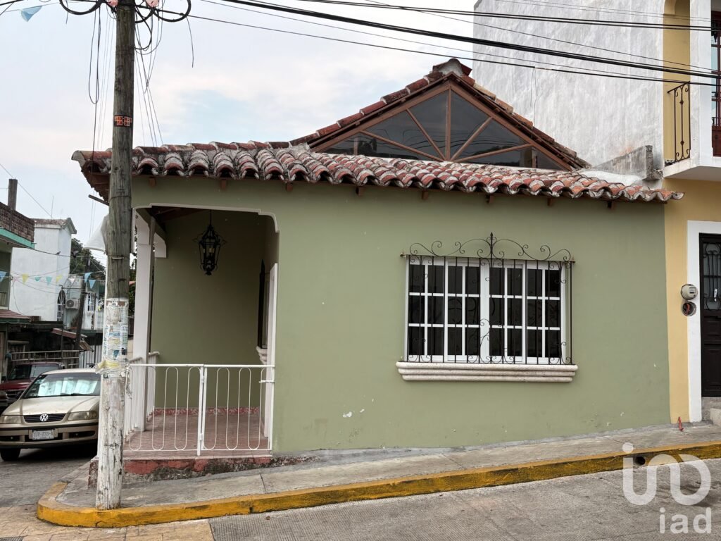 Inmueble comercial en esquina en renta en San Andrés Tuxtla, Veracruz