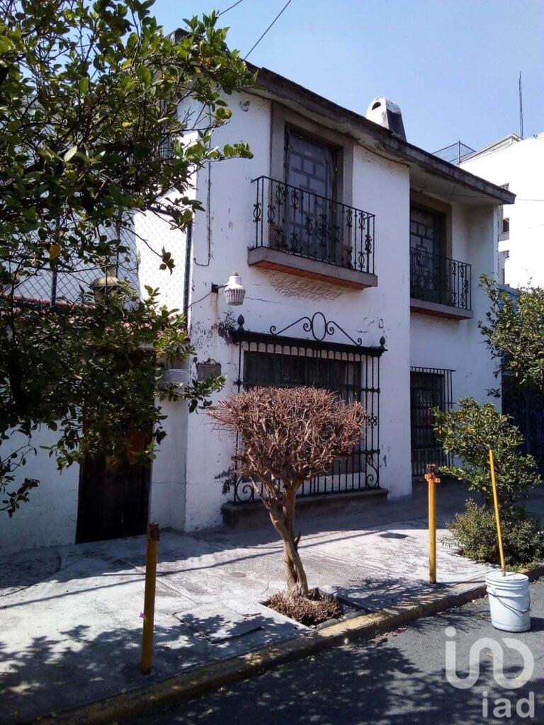 VENDO PRECIOSA CASA EN LINDAVISTA