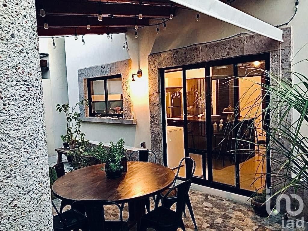 CASA AMUEBLADA EN CASCO VIEJO/ IDEAL PARA INVERSIÓN CASA AMUEBLADA EN CASCO VIEJO/ IDEAL PARA INVERSIÓN