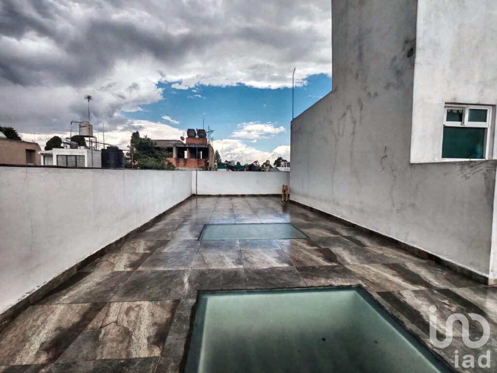 CASA SOLA EN VENTA EN CAMPESTRE COYOACÁN - FRACCIONAMIENTO CERRADO CON VIGILANCIA