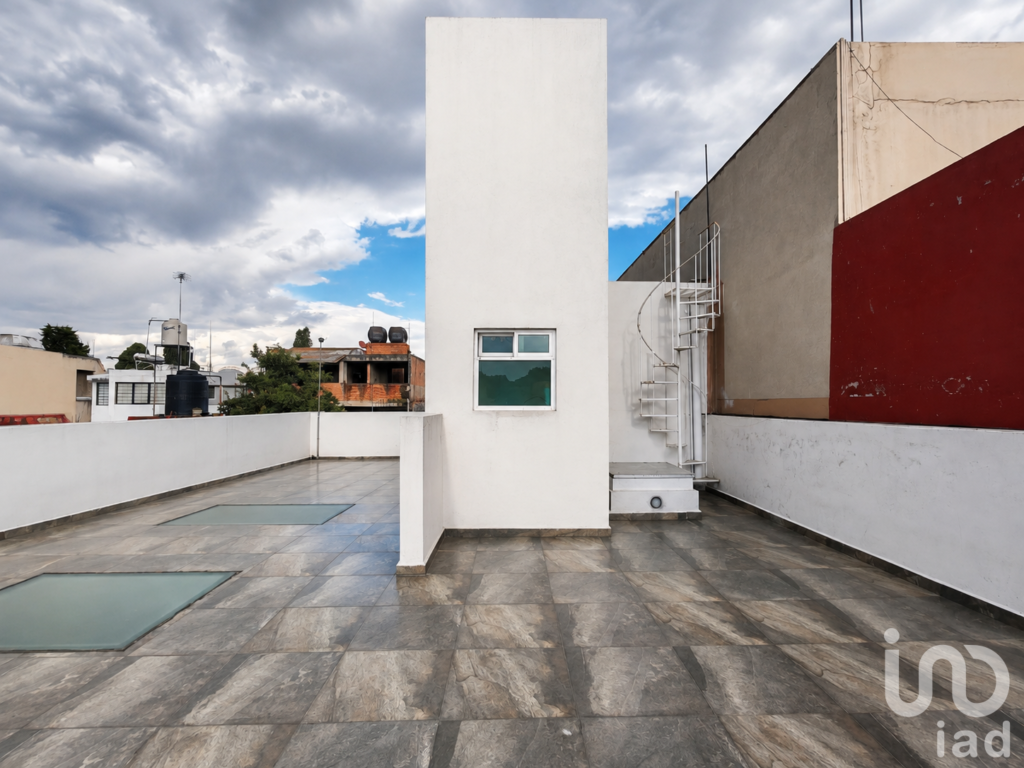 CASA SOLA EN VENTA EN CAMPESTRE COYOACÁN - FRACCIONAMIENTO CERRADO CON VIGILANCIA