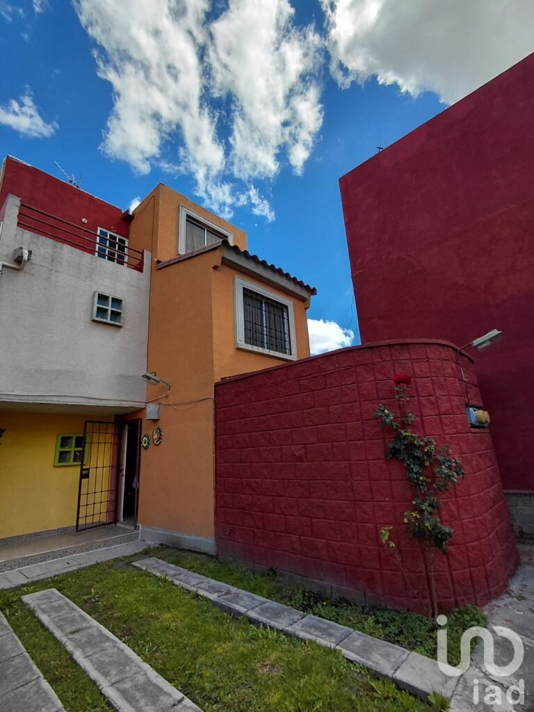 Casa en Renta en Hacienda del Bosque, Tecámac - Tranquilidad y Excelente Ubicación