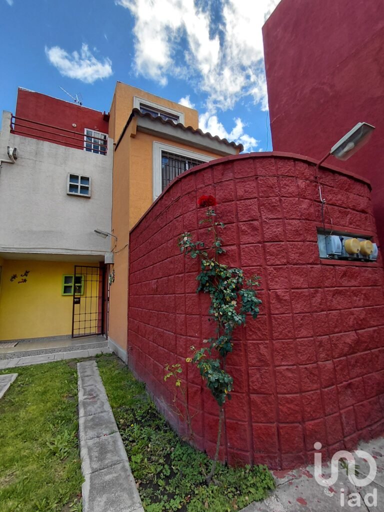 Casa en Renta en Hacienda del Bosque, Tecámac - Tranquilidad y Excelente Ubicación