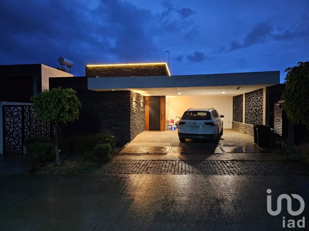 CASA EN VENTA EN HARAS, BOSQUES DE LAS LUCES