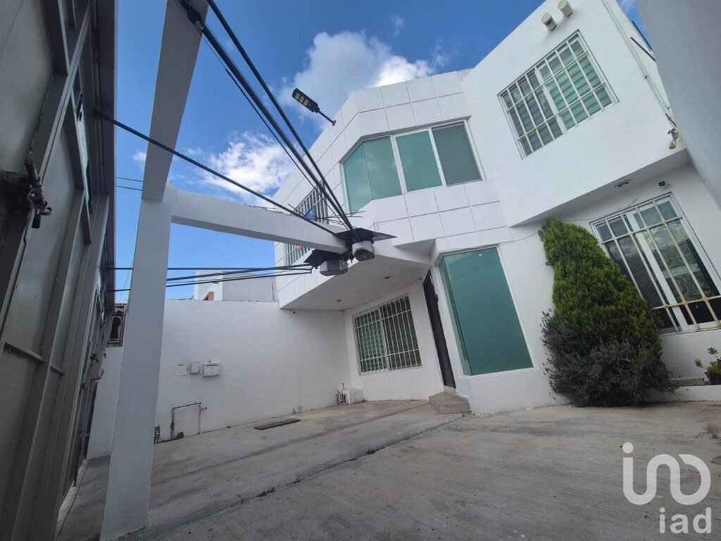 Casa en venta en el Mirador Queretaro Primera cerrada