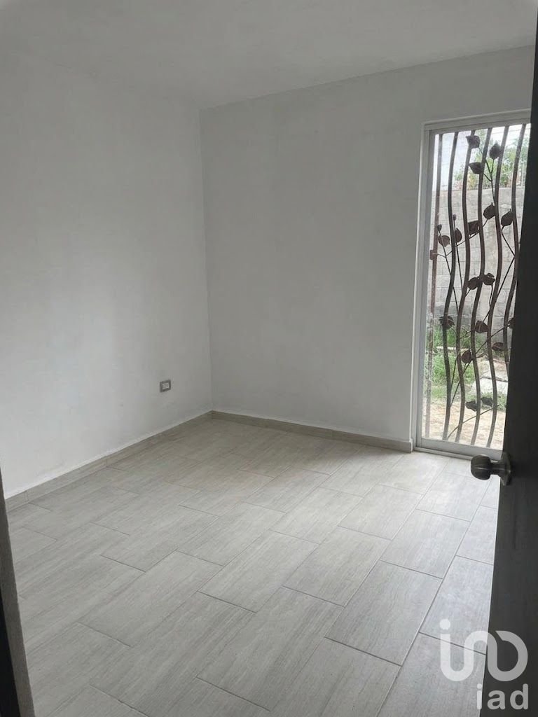 Se renta casa en Fracc. Cantabrico, Col. San Francisco Ocotlán, Coronango Puebla