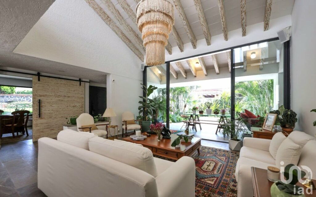 Casa en Venta en condominio en Acapantzingo Cuernavaca con estricta seguridad