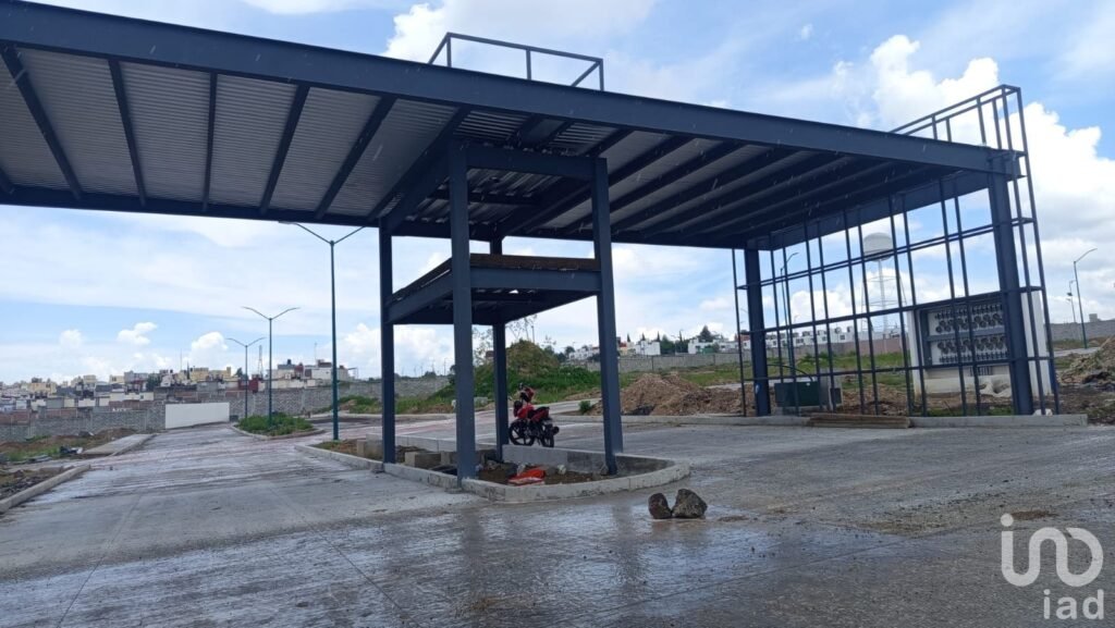 Terreno en Venta por la Amalia Solórzano Morelia, Mich