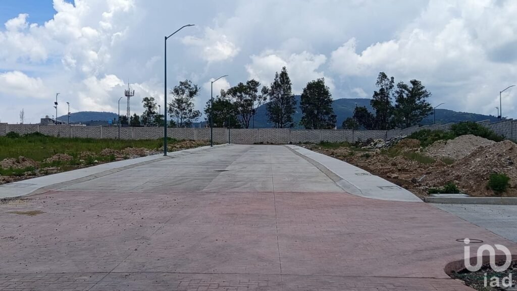 Terreno en Venta por la Amalia Solórzano Morelia, Mich