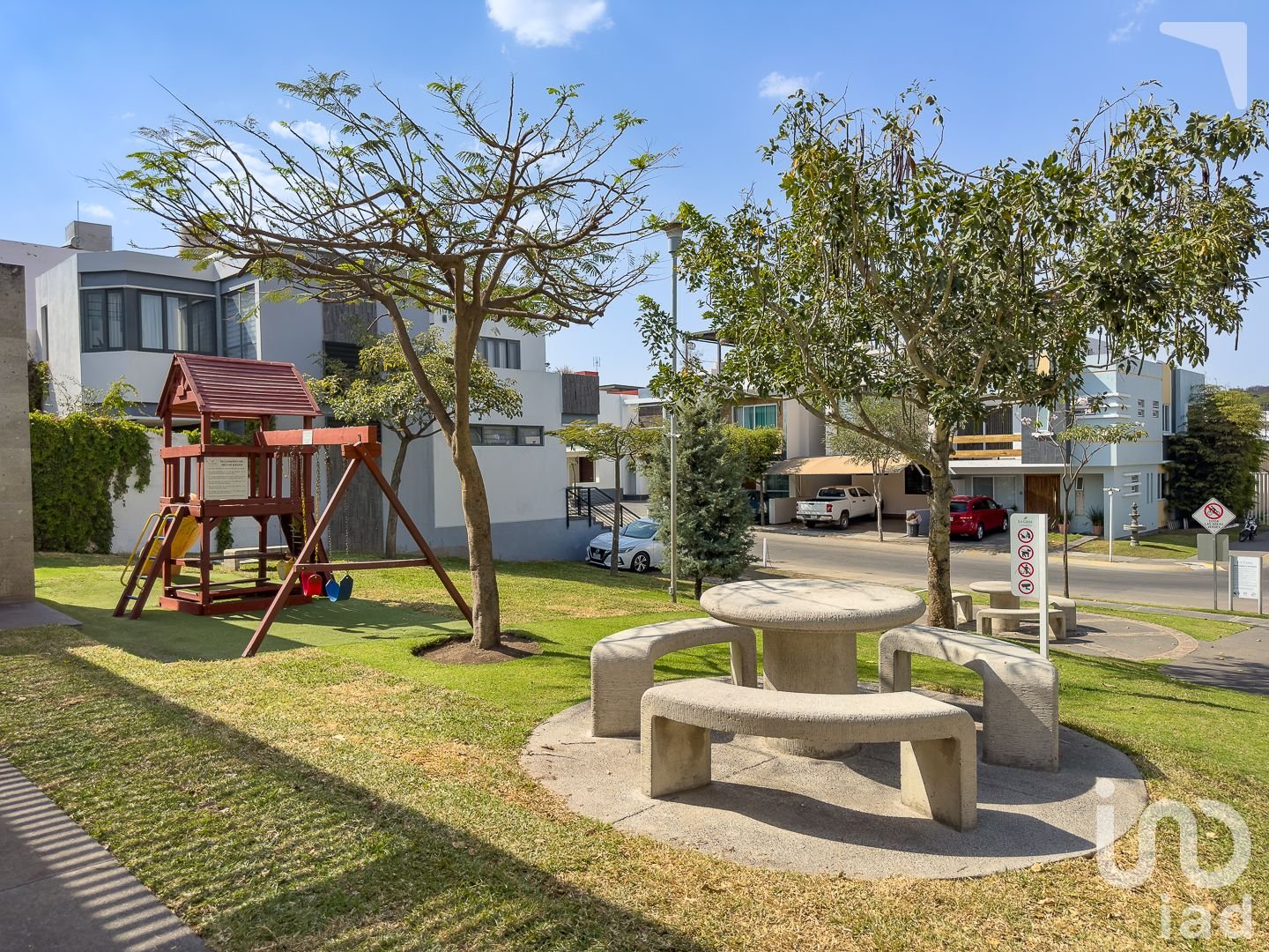 Casa con jardín en venta en La Cima, Zapopan Casa con jardín en venta en La Cima, Zapopan