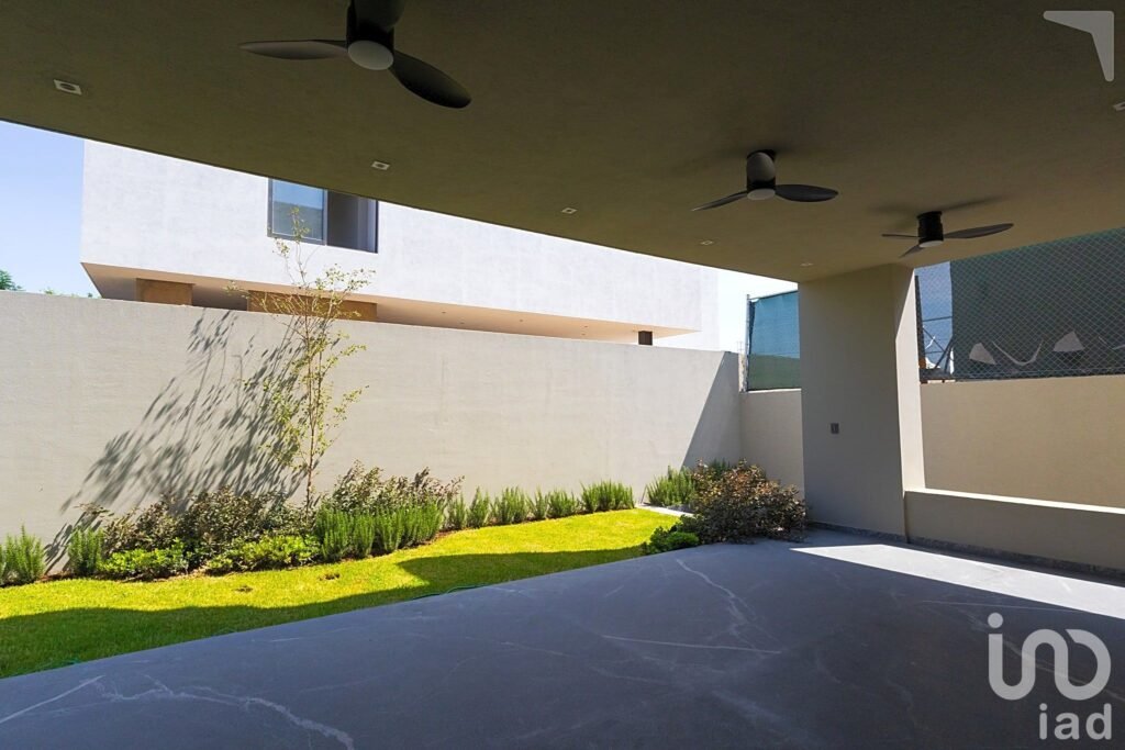 Residencia nueva en venta en Las Lomas Club Golf, Zapopan