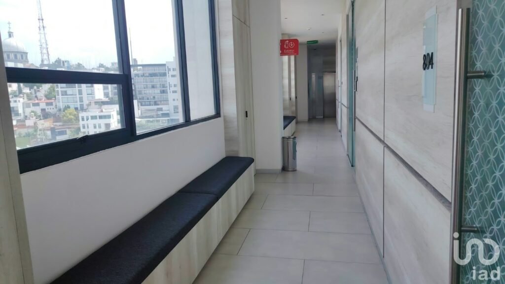 CONSULTORIO EN RENTA TORRE 4 PENTHOUSE  FIFTY DOCTORS  COL.LA PAZ