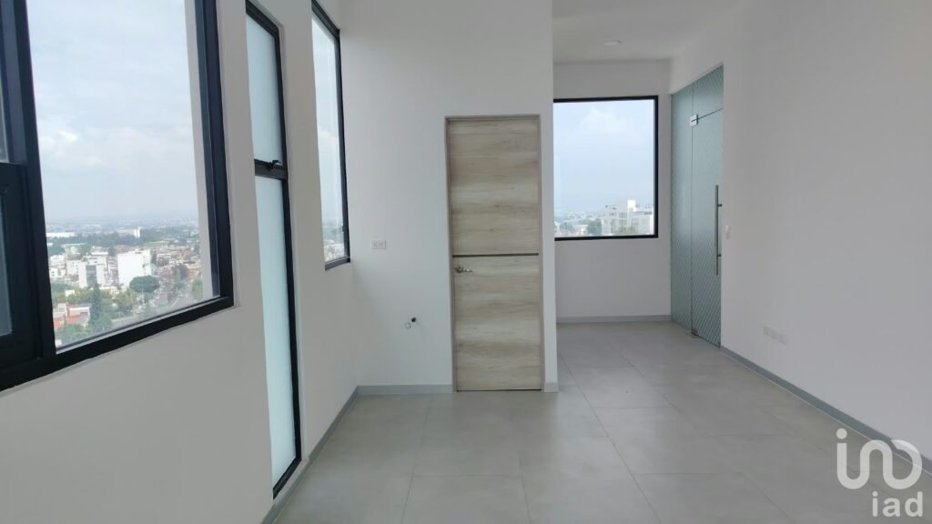 CONSULTORIO EN RENTA TORRE 4 PENTHOUSE  FIFTY DOCTORS  COL.LA PAZ