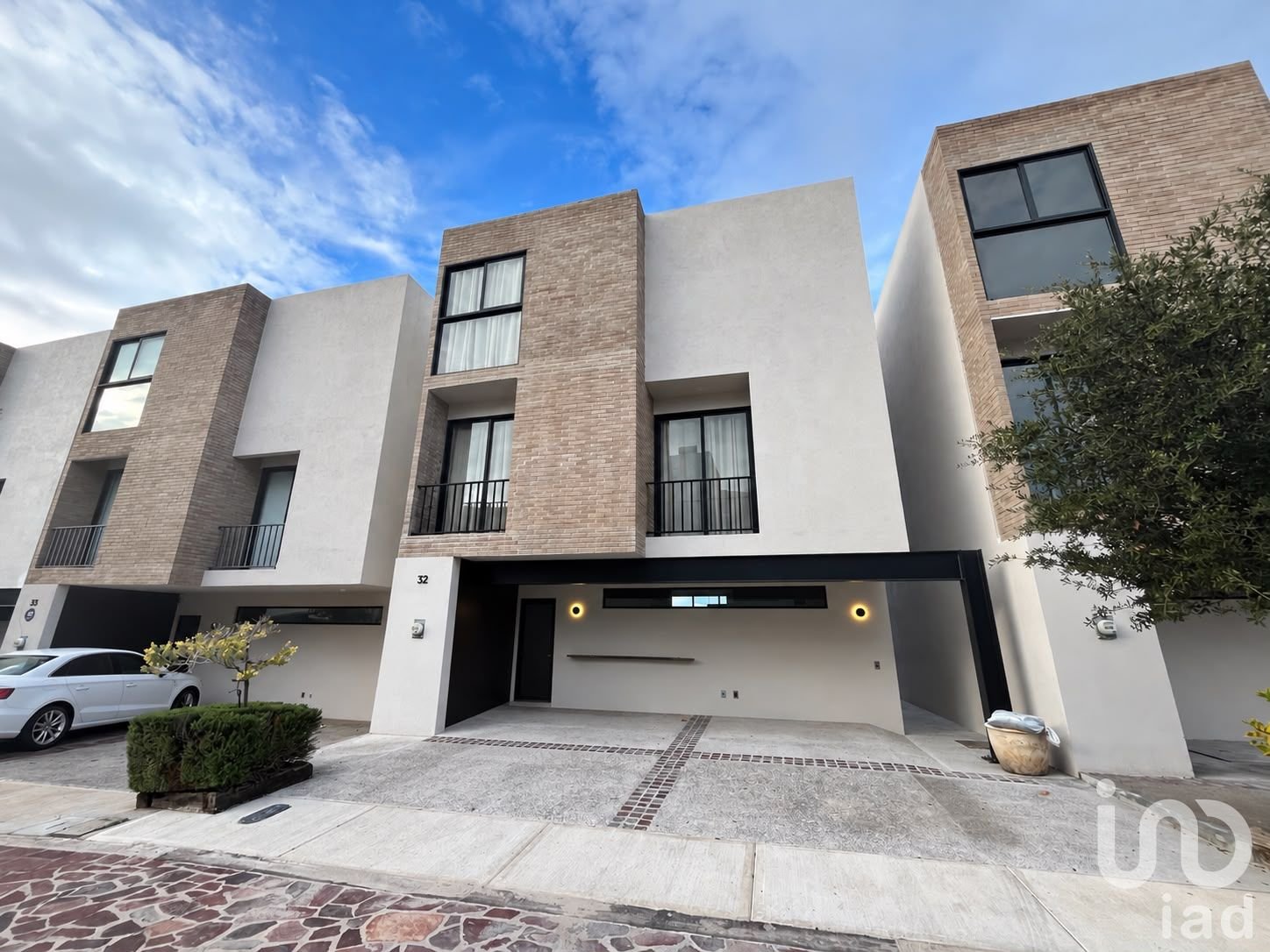 CASA EN VENTA EN ZIBATA QUERETARO CASA EN VENTA EN ZIBATA QUERETARO