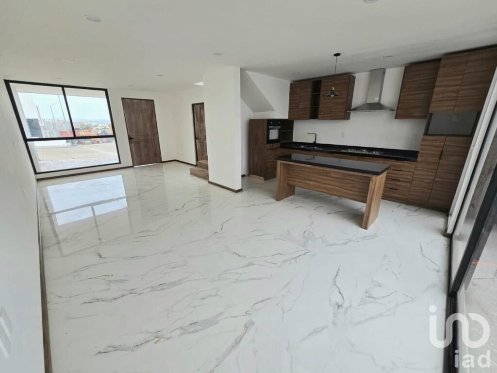 CASA EN VENTA CAÑADAS DEL BOSQUE TRES MARIAS
