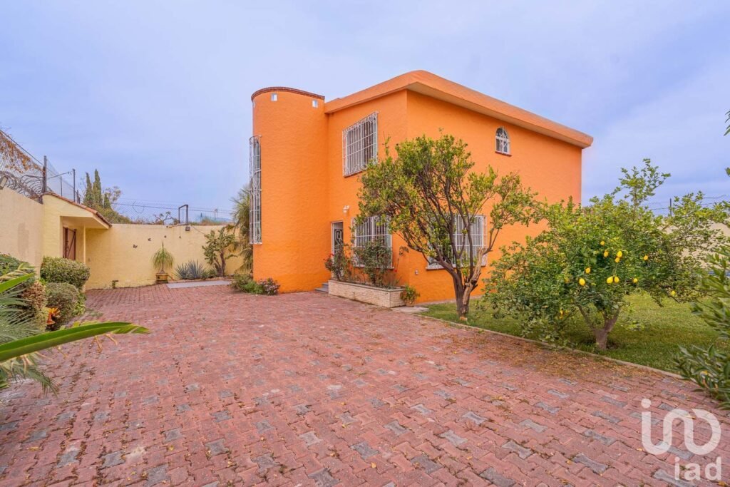 Casa con Alberca, Jardín y Terraza Privada, Xochitepec, Morelos