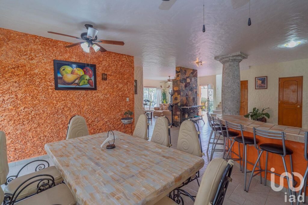 Casa con Alberca, Jardín y Terraza Privada, Xochitepec, Morelos
