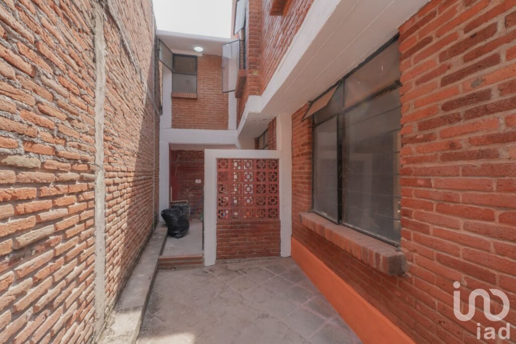 Casa Remodelada en Privada cerca de las Palmas Cuernavaca Morelos