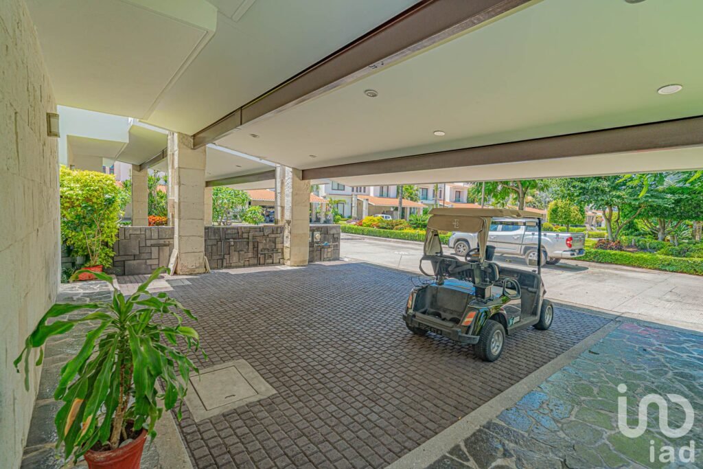 Casa con Vista al Fairwayen en Paraíso Country Club en Morleos