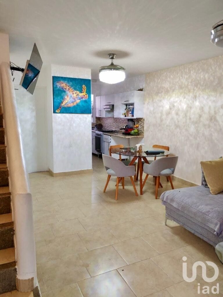 Casa en Rinconada Santa Fe, Xochitepec, Morelos