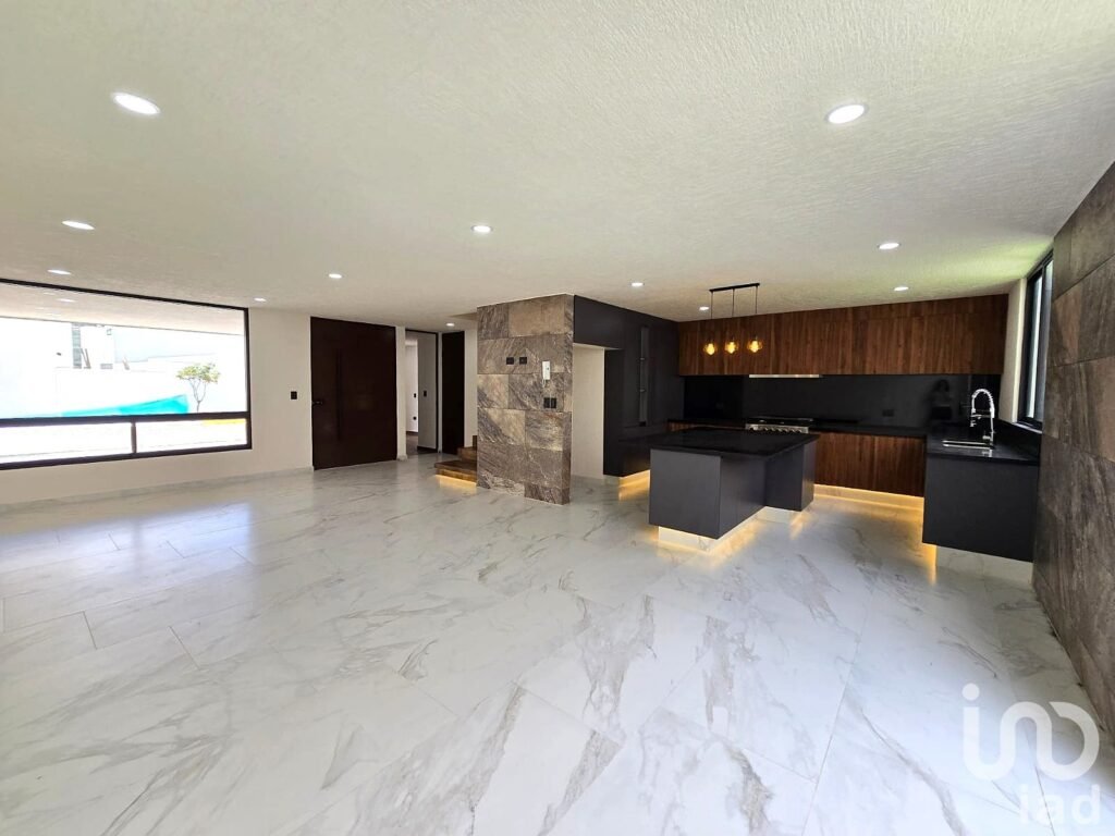EN VENTA RESIDENCIA EN LOMAS DE ANGELÓPOLIS | 3 HAB CON BAÑO + ESTUDIO + JARDÍN + ROOF GARDEN