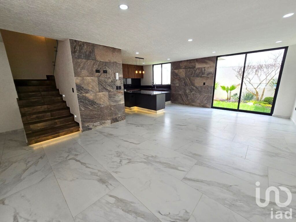 EN VENTA RESIDENCIA EN LOMAS DE ANGELÓPOLIS | 3 HAB CON BAÑO + ESTUDIO + JARDÍN + ROOF GARDEN