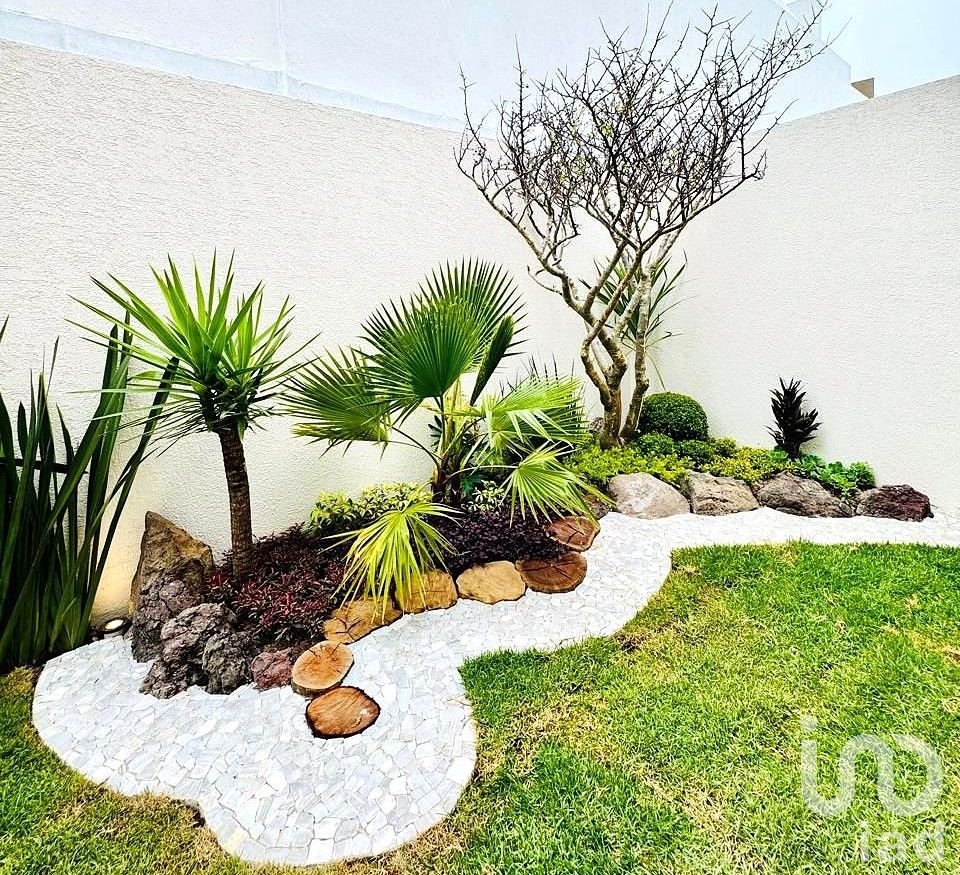 EN VENTA RESIDENCIA EN LOMAS DE ANGELÓPOLIS | 3 HAB CON BAÑO + ESTUDIO + JARDÍN + ROOF GARDEN