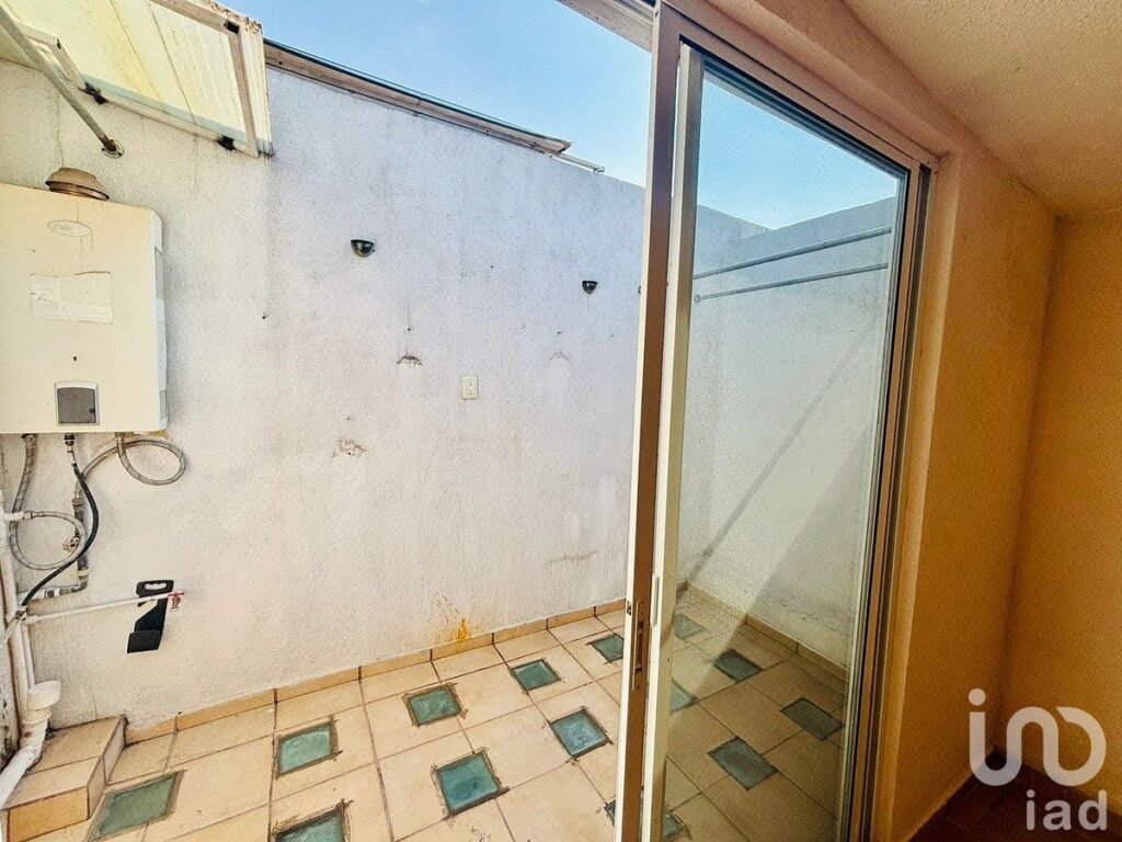 Casa con jardín y amenidades en el Rinconada III en el centro de Xochitepec Morelos
