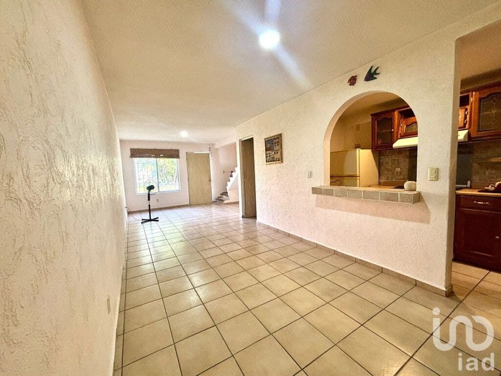 Casa con jardín y amenidades en el Rinconada III en el centro de Xochitepec Morelos